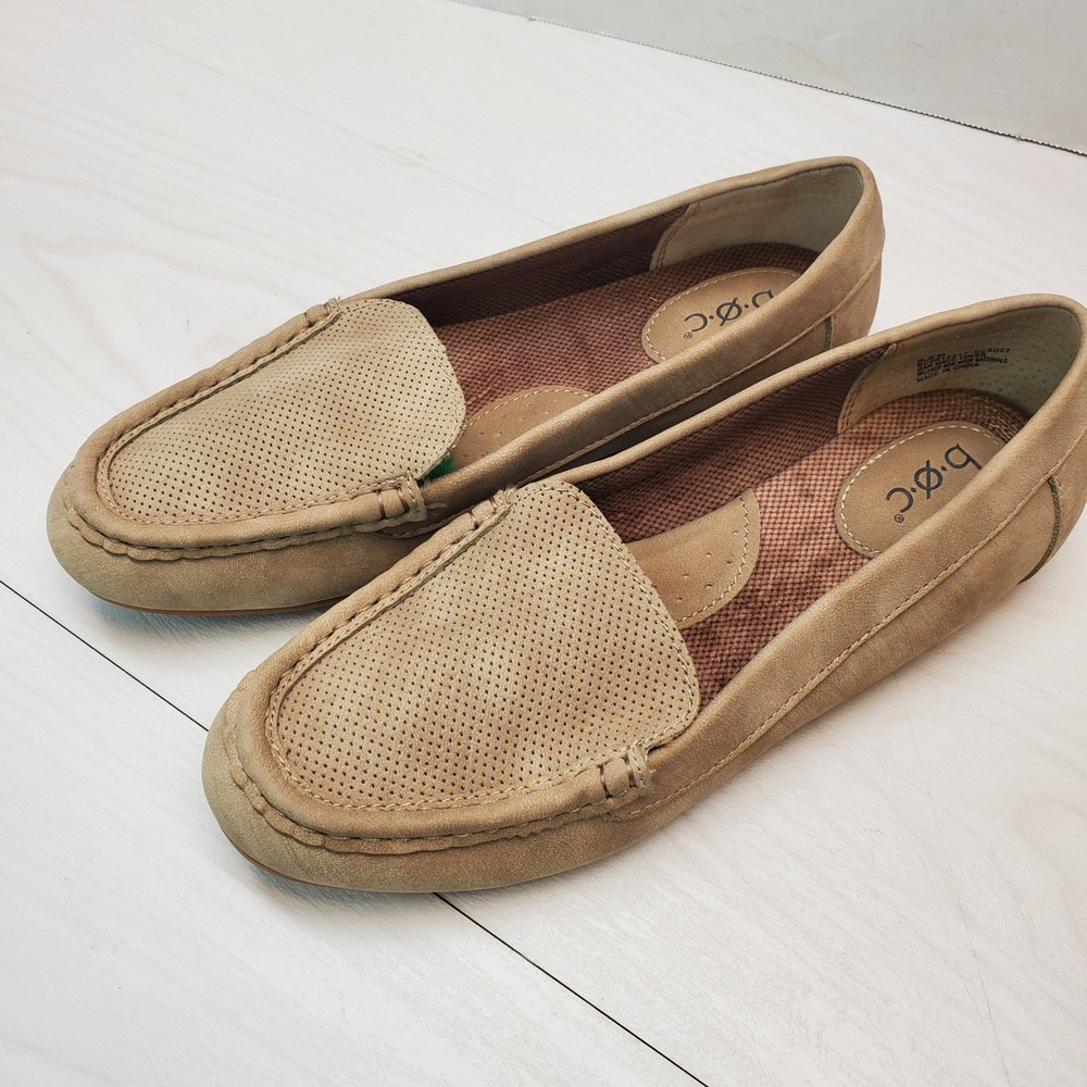 b.o.c. Born Concept Womens Tan Perforated Slip On Loafer Flats Cabin Core 8.5M